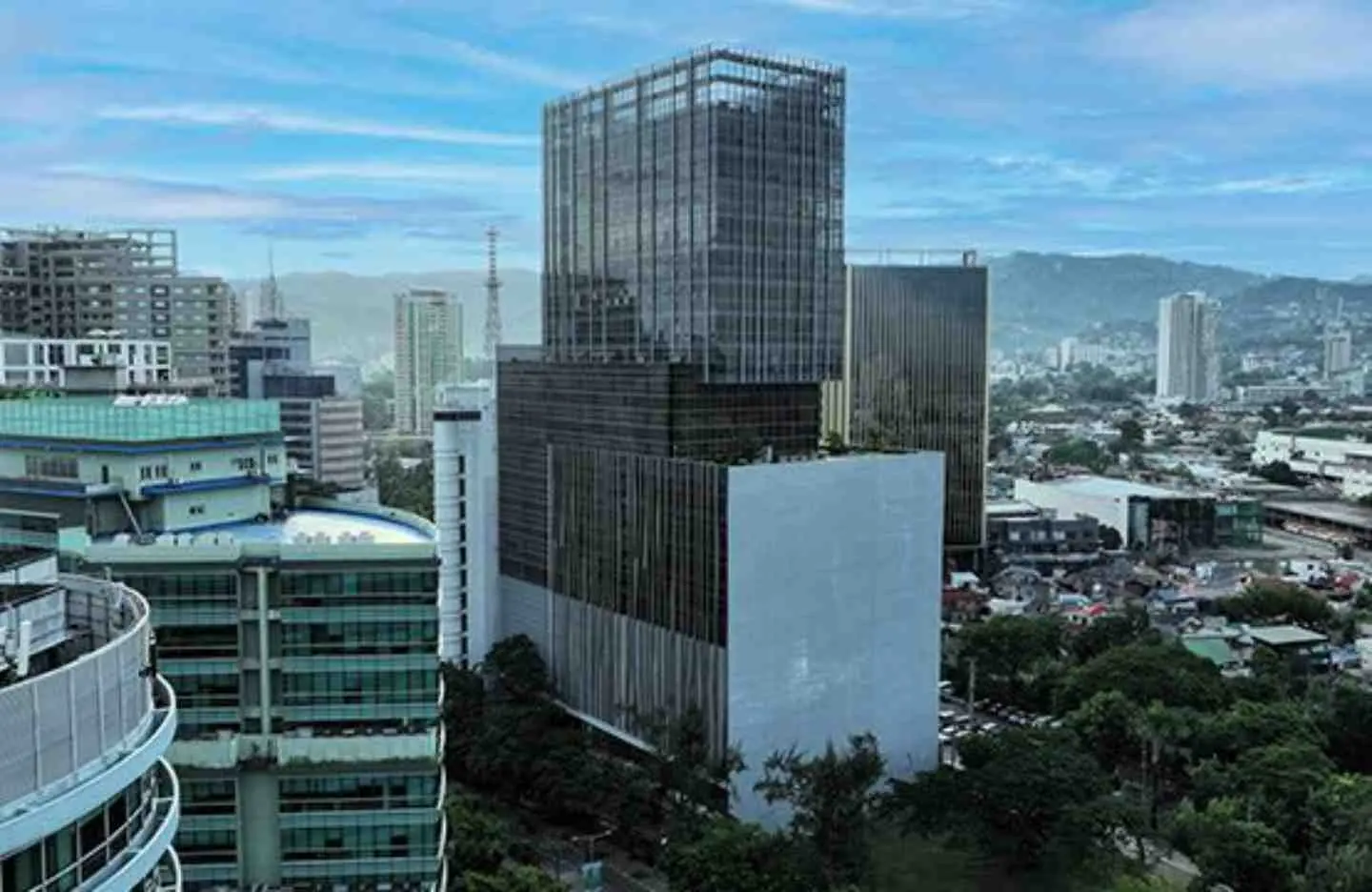 Latitude Corporate Center - Cebu Business Park, Cebu City